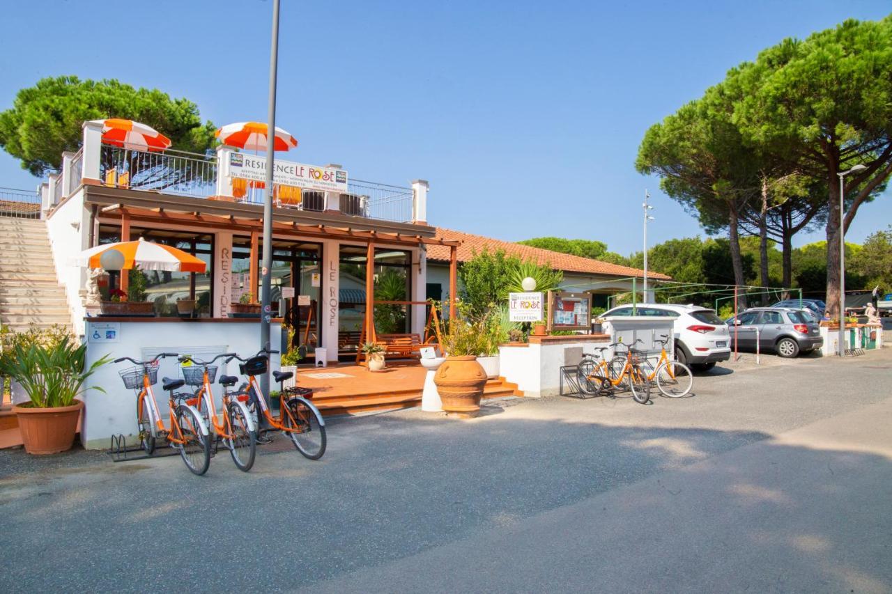 Residence Le Rose Marina Di Bibbona Exteriör bild