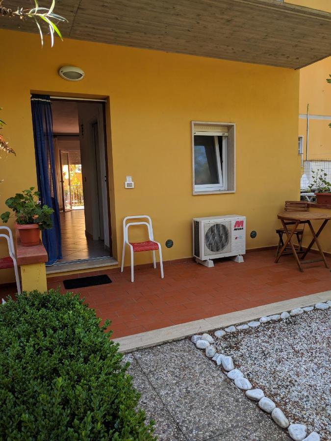 Residence Le Rose Marina Di Bibbona Exteriör bild